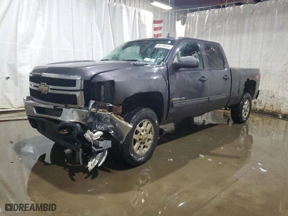 2011 Chevrolet Silverado 2500HD LT with VIN 1GC1KXCGXBF232654, listed as a Copart auction lot 45109455 with 230,300 mi miles and Salvage Title. Bid and sale history available at carsss.com. Image 1.