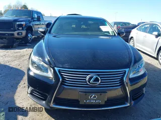 2013 Lexus LS 460 L z VIN JTHGL5EF4D5047720, wystawiony jako IAAI lot #41854275 z przebiegiem 144 564 mil mil oraz . Historia ofert i sprzedaży dostępna na DreamBid. Obrazek 12.