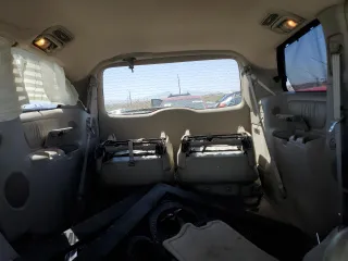 2004 Toyota Sienna XLE z VIN 5TDZA22C04S211936, wystawiony jako Copart lot #52076445 z przebiegiem 142 940 mil mil oraz Szkoda całkowita • Salvage title. Historia ofert i sprzedaży dostępna na DreamBid. Obrazek 10.