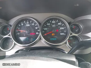 2011 Chevrolet Silverado 1500 LT with VIN 1GCRCSE03BZ164361, listed as a IAAI auction lot 41567590 with 197,659 mi miles. Bid and sale history available at carsss.com. Image 7.