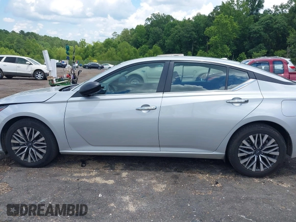 2024 Nissan Altima SV with VIN 1N4BL4DV7RN339731, listed as a IAAI auction lot 42642371 with 34,165 mi miles and . Bid and sale history available at DreamBid. Image 15.