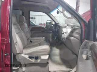 2001 Ford Excursion Limited с VIN 1FMSU43F81EC39431, выставлен на аукционе IAAI как лот 41298572 с пробегом 235 506 миль миль и . История ставок и продаж доступна на DreamBid. Изображение 5.