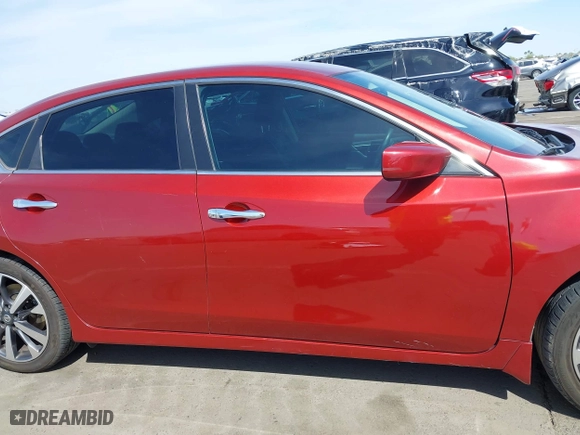 2016 Nissan Altima 2.5 SL with VIN 1N4AL3AP4GC122089, listed as a IAAI auction lot 41965851 with 121,608 mi miles. Bid and sale history available at carsss.com. Image 14.