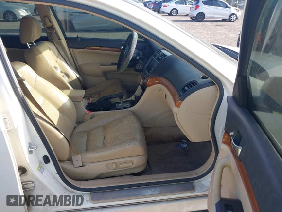 2006 Acura TSX Navi with VIN JH4CL96916C003817, listed as a IAAI auction lot 42282937 with 230,776 mi miles and . Bid and sale history available at DreamBid. Image 5.