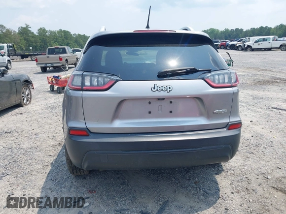 2019 Jeep Cherokee Latitude Plus with VIN 1C4PJLLB3KD184842, listed as a IAAI auction lot 42389142 with 123,324 mi miles and . Bid and sale history available at DreamBid. Image 16.