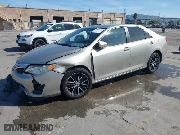 2014 Toyota Camry L with VIN 4T4BF1FK9ER393634, listed as a IAAI auction lot 41641748 with 52,017 mi miles. Bid and sale history available at carsss.com. Image 19.