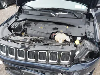 2018 Jeep Compass Latitude with VIN 3C4NJDBBXJT467634, listed as a IAAI auction lot 41305065 with 73,573 mi miles. Bid and sale history available at carsss.com. Image 10.