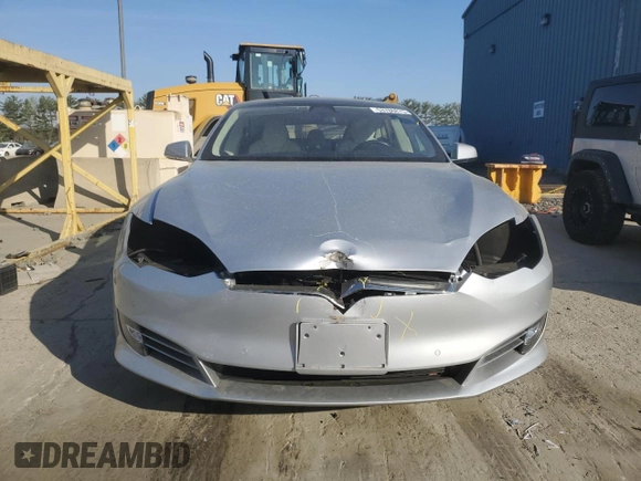 2017 Tesla Model S 100D z VIN 5YJSA1E2XHF213086, wystawiony jako Copart lot #53780875 z przebiegiem 34 205 mil mil oraz Szkoda całkowita • Salvage title. Historia ofert i sprzedaży dostępna na DreamBid. Obrazek 5.