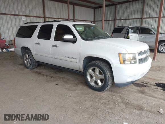 2008 Chevrolet Suburban LT w/3LT with VIN 3GNFC16088G176940, listed as a IAAI auction lot 41596604 with 264,173 mi miles. Bid and sale history available at carsss.com. Image 1.