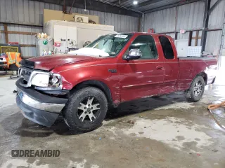 2000 Ford F-150 XL with VIN 1FTZX1720YKB22051, listed as a Copart auction lot 88255005 with 243,759 mi miles and Salvage Title. Bid and sale history available at carsss.com. Image 1.