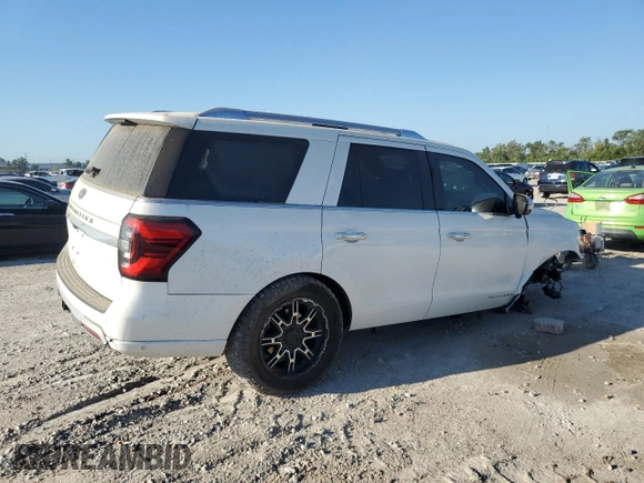 2022 Ford Expedition Platinum with VIN 1FMJU1MT0NEA08107, listed as a Copart auction lot 73281844 with 43,055 mi miles and Salvage Title. Bid and sale history available at carsss.com. Image 3.