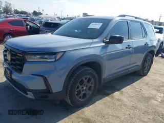 2023 Honda Pilot TrailSport with VIN 5FNYG1H64PB055172, listed as a IAAI auction lot 41458372 with 24,875 mi miles. Bid and sale history available at carsss.com. Image 17.