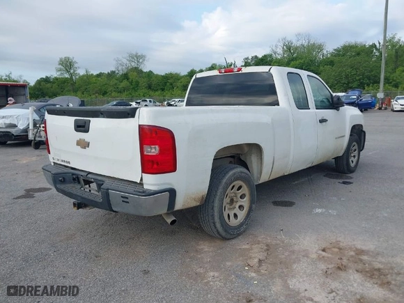 2008 Chevrolet Silverado 1500 Work Truck with VIN 1GCEC19C28Z330326, listed as a IAAI auction lot 42041697 with 294,101 mi miles. Bid and sale history available at carsss.com. Image 4.