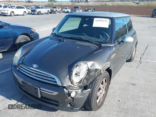 2006 MINI Hardtop with VIN WMWRC33586TJ75043, listed as a IAAI auction lot 41948235 with 138,402 mi miles and . Bid and sale history available at DreamBid. Image 18.