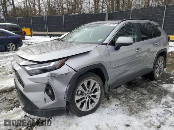 2024 Toyota RAV4 XLE Premium with VIN 2T3A1RFVXRC458826, listed as a Copart auction lot 41508165 with 22,498 mi miles and Salvage Title. Bid and sale history available at carsss.com. Image 1.