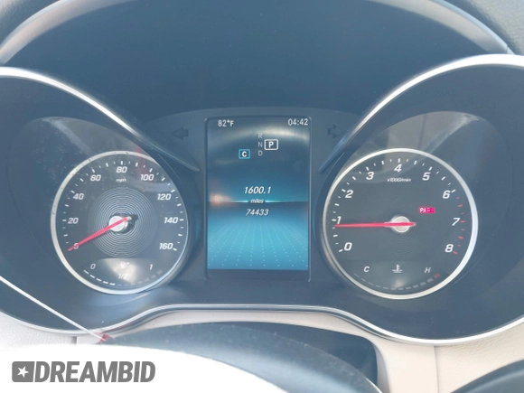 2019 Mercedes-Benz C 300 z VIN 55SWF8DBXKU298367, wystawiony jako IAAI lot #42183443 z przebiegiem 74 433 mil mil oraz . Historia ofert i sprzedaży dostępna na DreamBid. Obrazek 7.
