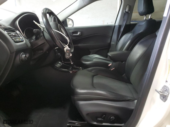 2019 Jeep Compass Latitude with VIN 3C4NJCBB4KT660423, listed as a Copart auction lot 87207634 with 95,699 mi miles and Clean Title. Bid and sale history available at carsss.com. Image 7.