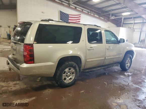 2013 Chevrolet Suburban LT with VIN 1GNSCJE04DR126904, listed as a Copart auction lot 86012914 with 276,046 mi miles and Clean Title. Bid and sale history available at carsss.com. Image 3.