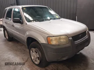 2004 Ford Escape XLT with VIN 1FMYU03164KA95424, listed as a IAAI auction lot 41810929 with 229,539 mi miles. Bid and sale history available at carsss.com. Image 1.
