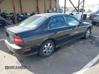1995 Honda Accord с VIN 1HGCE6668SA025787, выставлен на аукционе IAAI как лот 42192988 с пробегом 279 272 миль миль и . История ставок и продаж доступна на DreamBid. Изображение 4.