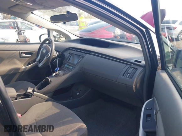 2010 Toyota Prius II with VIN JTDKN3DU4A0059305, listed as a IAAI auction lot 41563162 with 157,898 mi miles. Bid and sale history available at carsss.com. Image 5.