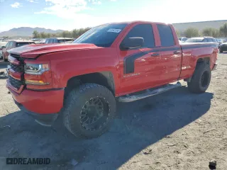 2017 Chevrolet Silverado 1500 Custom with VIN 1GCVKPEC2HZ226804, listed as a Copart auction lot 41533165 with 104,321 mi miles and Salvage Title. Bid and sale history available at carsss.com. Image 1.