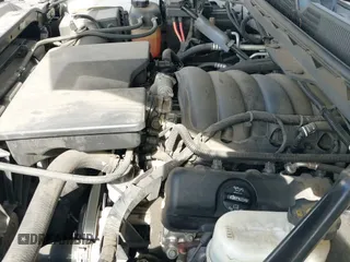 2018 GMC Sierra 1500 z VIN 1GTR1LEH7JZ183155, wystawiony jako IAAI lot #43118203 z przebiegiem 277 165 mil mil oraz . Historia ofert i sprzedaży dostępna na DreamBid. Obrazek 19.