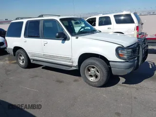 1999 Ford Explorer XLT z VIN 1FMZU32E5XZB80597, wystawiony jako IAAI lot #42099254 z przebiegiem 267 534 mil mil oraz . Historia ofert i sprzedaży dostępna na DreamBid. Obrazek 1.