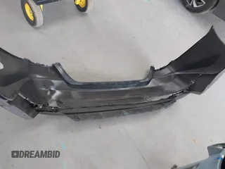 2025 Toyota Camry LE z VIN 4T1DAACK6SU057540, wystawiony jako IAAI lot #42186493 z przebiegiem 2 762 mil mil oraz . Historia ofert i sprzedaży dostępna na DreamBid. Obrazek 12.