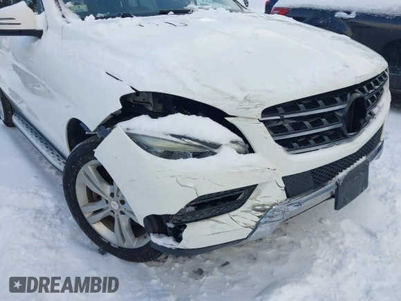 2014 Mercedes-Benz M 350 with VIN 4JGDA2EB2EA383991, listed as a IAAI auction lot 41478912 with 158,243 mi miles and . Bid and sale history available at DreamBid. Image 6.
