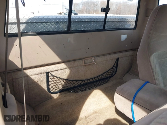 1994 Ford Ranger Splash with VIN 1FTCR15X9RPC52929, listed as a IAAI auction lot 41773442 with 229,012 mi miles and . Bid and sale history available at DreamBid. Image 8.