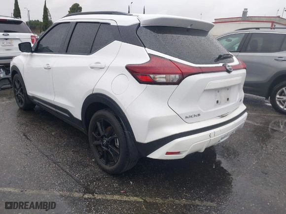 2023 Nissan Kicks SR with VIN 3N1CP5DV9PL507605, listed as a IAAI auction lot 41568494 with 25,724 mi miles. Bid and sale history available at carsss.com. Image 3.