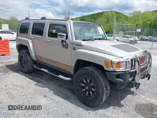 2006 Hummer H3 with VIN 5GTDN136768274114, listed as a IAAI auction lot 42191836 with 119,628 mi miles and . Bid and sale history available at DreamBid. Image 1.