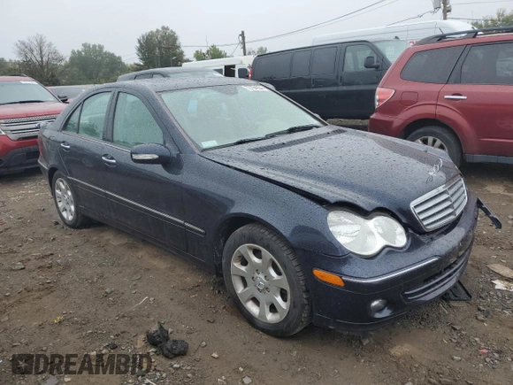 2006 Mercedes-Benz C 280 Luxury with VIN WDBRF92H06F771060, listed as a Copart auction lot 81556694 with 90,410 mi miles and Salvage Title. Bid and sale history available at DreamBid. Image 4.