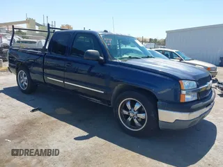 2005 Chevrolet Silverado 1500 LS with VIN 2GCEC19V351347495, listed as a IAAI auction lot 42679657 with 93,514 mi miles and . Bid and sale history available at DreamBid. Image 1.
