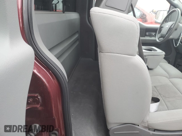 2004 Ford F-150 XL with VIN 1FTRF14584NB71928, listed as a Copart auction lot 43365525 with 175,775 mi miles and Clean Title. Bid and sale history available at DreamBid. Image 10.