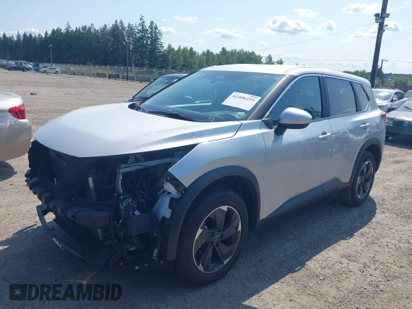 2024 Nissan Rogue SV z VIN 5N1BT3BA4RC678510, wystawiony jako IAAI lot #42408399 z przebiegiem 32 966 mil mil oraz . Historia ofert i sprzedaży dostępna na DreamBid. Obrazek 18.