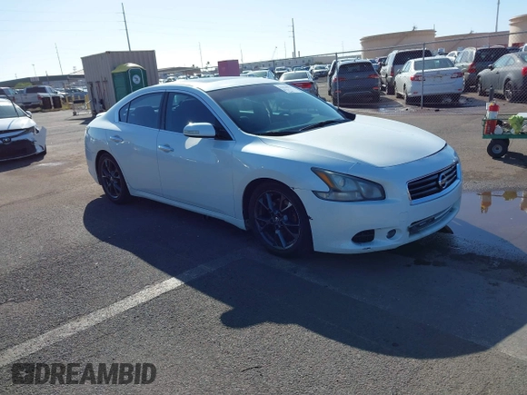 2014 Nissan Maxima SV z VIN 1N4AA5AP7EC475084, wystawiony jako IAAI lot #41624955 z przebiegiem 112 025 mil mil oraz . Historia ofert i sprzedaży dostępna na DreamBid. Obrazek 1.