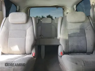 2010 Chrysler Town & Country Touring z VIN 2A4RR5D13AR460820, wystawiony jako Copart lot #57162885 z przebiegiem 197 426 mil mil oraz Szkoda całkowita • Salvage title. Historia ofert i sprzedaży dostępna na DreamBid. Obrazek 10.