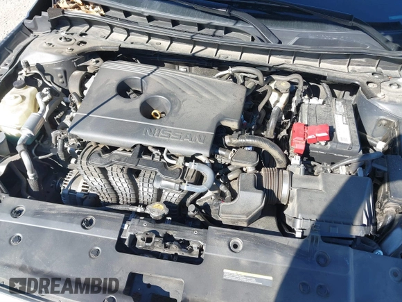 2019 Nissan Altima 2.5 SV with VIN 1N4BL4DV7KC121581, listed as a IAAI auction lot 41695568 with 109,447 mi miles. Bid and sale history available at carsss.com. Image 10.