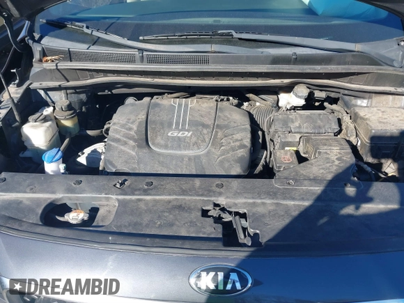 2018 Kia Sedona LX with VIN KNDMB5C18J6363478, listed as a IAAI auction lot 41687688 with 119,700 mi miles. Bid and sale history available at carsss.com. Image 10.