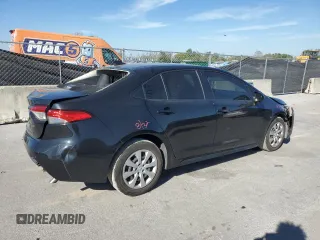 2020 Toyota Corolla LE with VIN JTDEPRAE2LJ013086, listed as a Copart auction lot 48334245 with 67,532 mi miles and Non Repairable. Bid and sale history available at carsss.com. Image 3.