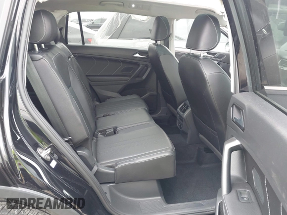 2022 Volkswagen Tiguan SE with VIN 3VV3B7AX3NM016534, listed as a IAAI auction lot 42354264 with 33,700 mi miles and . Bid and sale history available at DreamBid. Image 8.