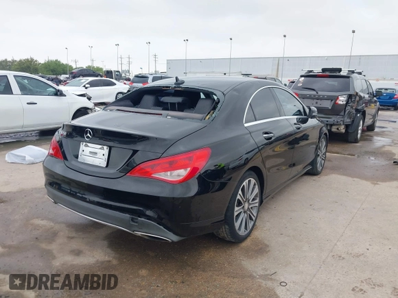 2017 Mercedes-Benz CLA 250 z VIN WDDSJ4EBXHN413328, wystawiony jako IAAI lot #41918396 z przebiegiem 101 043 mil mil oraz . Historia ofert i sprzedaży dostępna na DreamBid. Obrazek 4.