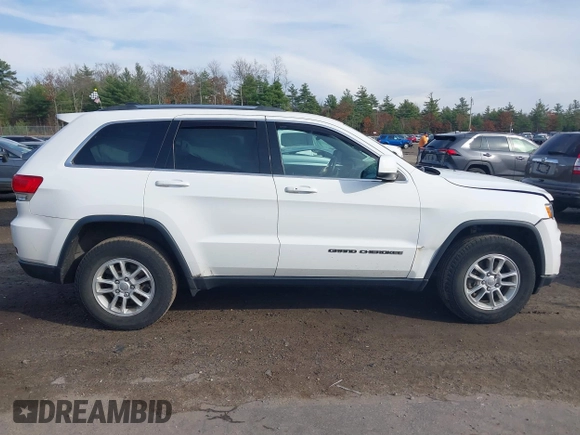 2018 Jeep Grand Cherokee Upland z VIN 1C4RJFAG6JC422101, wystawiony jako IAAI lot #40700021 z przebiegiem 62 299 mil mil oraz . Historia ofert i sprzedaży dostępna na DreamBid. Obrazek 14.