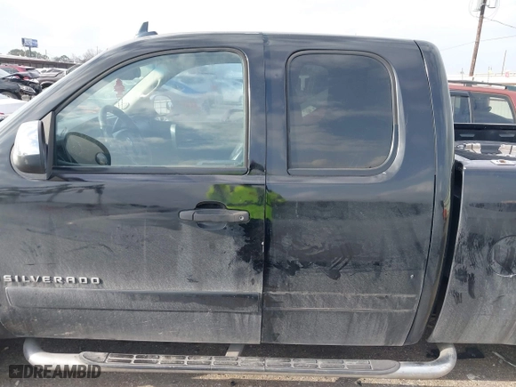 2007 Chevrolet Silverado 1500 LT w/1LT with VIN 1GCEC19J97Z514496, listed as a IAAI auction lot 41756114 with 201,886 mi miles. Bid and sale history available at carsss.com. Image 14.