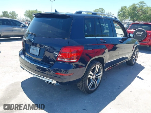 2014 Mercedes-Benz GLK 350 with VIN WDCGG5HB0EG337418, listed as a IAAI auction lot 41897311 with 161,358 mi miles and . Bid and sale history available at DreamBid. Image 4.
