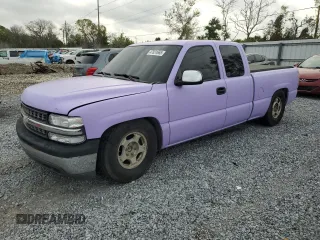 2001 Chevrolet Silverado 1500 LS with VIN 2GCEC19T911305728, listed as a Copart auction lot 47831665 with 360,461 mi miles and Salvage Title. Bid and sale history available at carsss.com. Image 1.