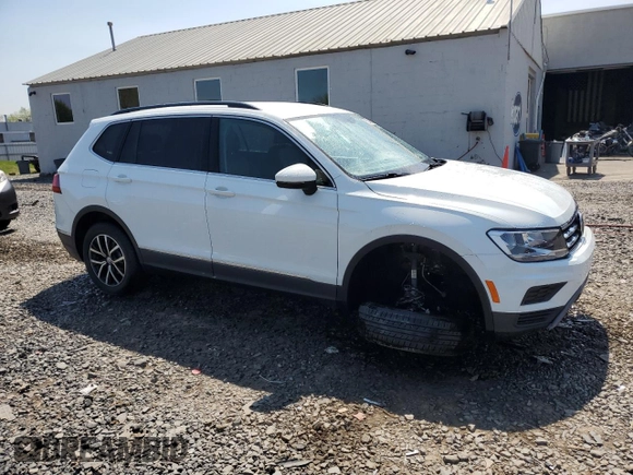 2021 Volkswagen Tiguan SE z VIN 3VV3B7AX6MM068304, wystawiony jako Copart lot #53488305 z przebiegiem 57 744 mil mil oraz Szkoda całkowita • Salvage title. Historia ofert i sprzedaży dostępna na DreamBid. Obrazek 4.