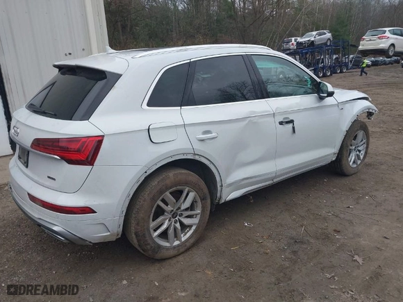 2022 Audi Q5 S line Premium with VIN WA1GAAFY6N2119787, listed as a IAAI auction lot 40859968 with 46,771 mi miles. Bid and sale history available at carsss.com. Image 4.